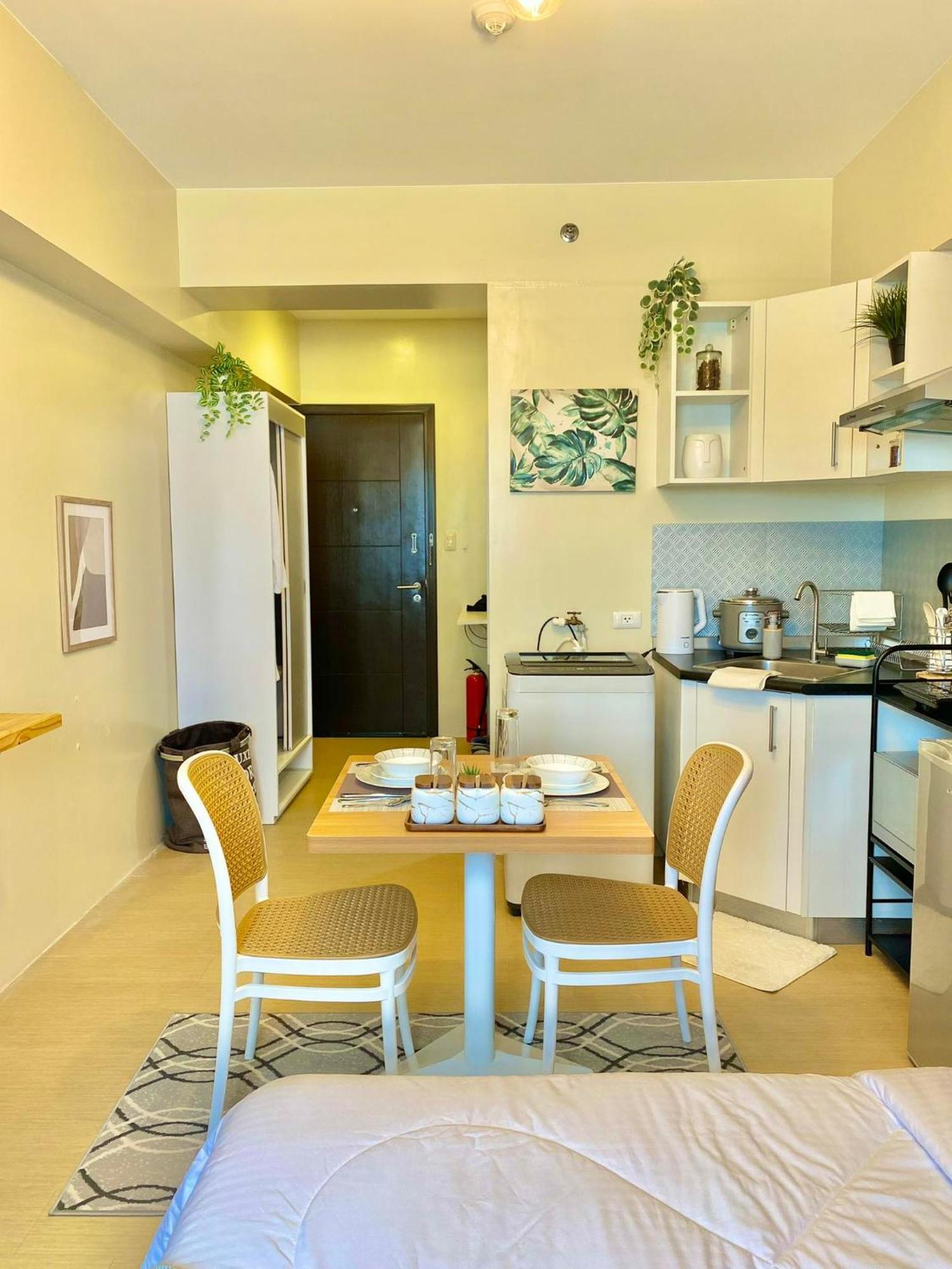 Cozy Studio In Metro Davao With W&D, Pool, & Gym エクステリア 写真