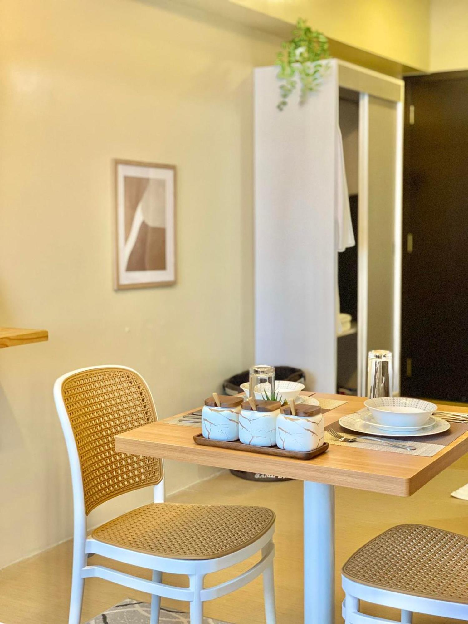 Cozy Studio In Metro Davao With W&D, Pool, & Gym エクステリア 写真